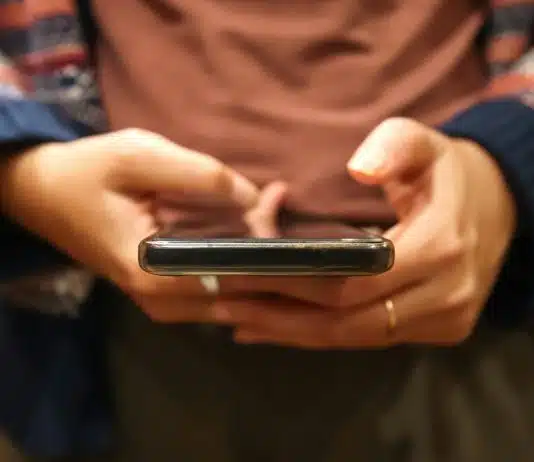 Le SMS publicitaire : outil de communication efficace pour votre entreprise