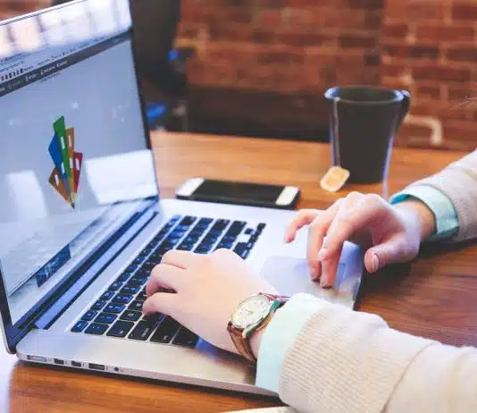 Pourquoi l’hébergement de son site web est-il important en SEO ? Pourquoi l’hébergement de son site web est-il important en SEO ?